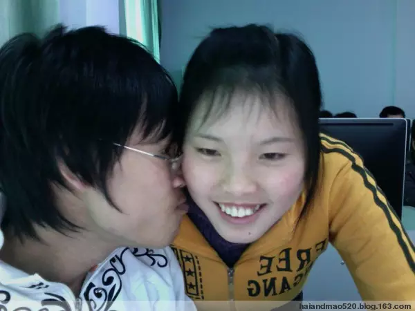 3、男生约女生出去过夜,女生应该去吗?