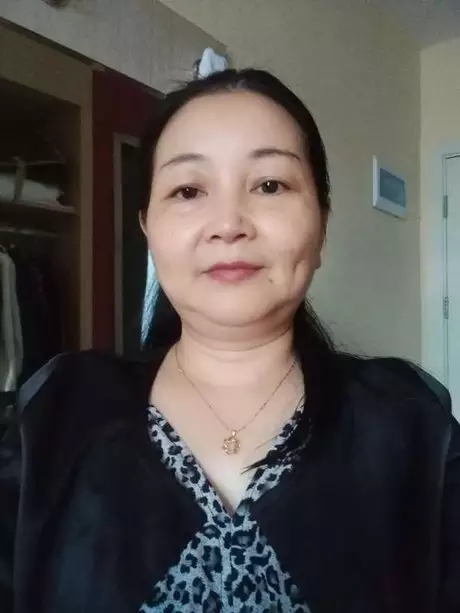 4、在异地我去找已婚过夜,她嘴上说不同意跟我住一个房间是什么意思?