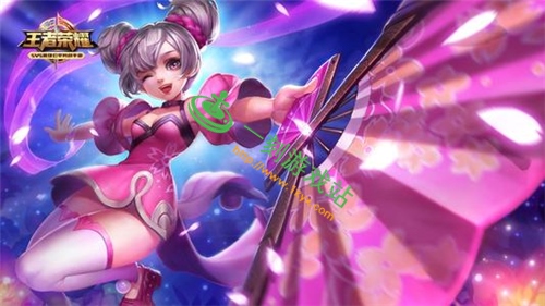 2、**女英雄去掉所有服装的样子