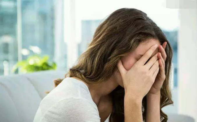 4、昨晚与情人一起，我主动亲他下面，但感觉他不是很享受，不知道是不是自己做得不好