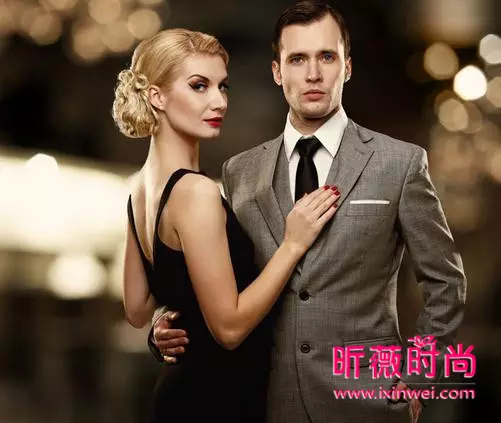 3、判断一个女人是不是一个有钱人，从哪里能够看出来呢？