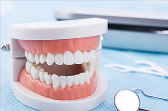 2、天蝎座女生喜欢一个人会有什么表现？