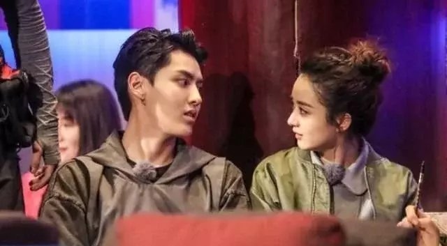 2、赵丽颖真实身高其实只有1米58不到