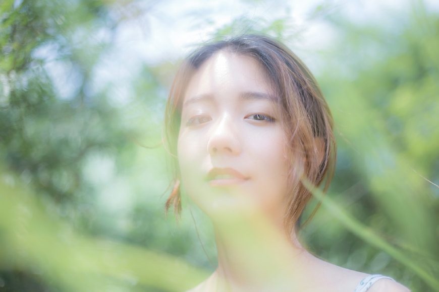 2、双鱼座女生喜欢一个人的表现？