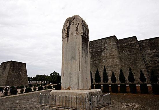 2、武则天的陵墓打开了吗