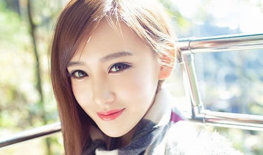 2、阳历年2月11日早上八点，女，杨姓。八字，五行缺什么？命理，改名字什么好？求高人指点。