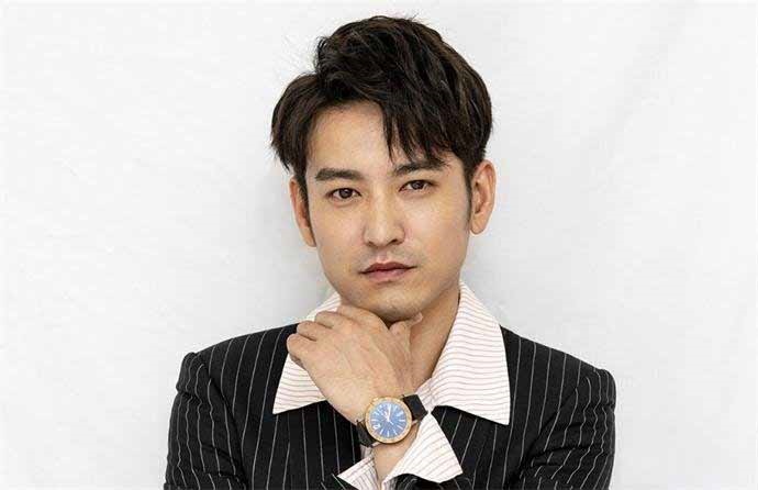 2、袁文康出演《妻子的选择》，他在这部剧中饰演的是怎样的角色？