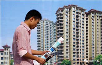 1、北大教授劝年轻人不要买房过早,年轻人会买账么?