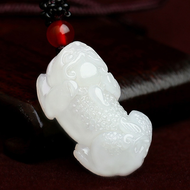 2、出去玩捡到一个貔貅，这代表了什么意思