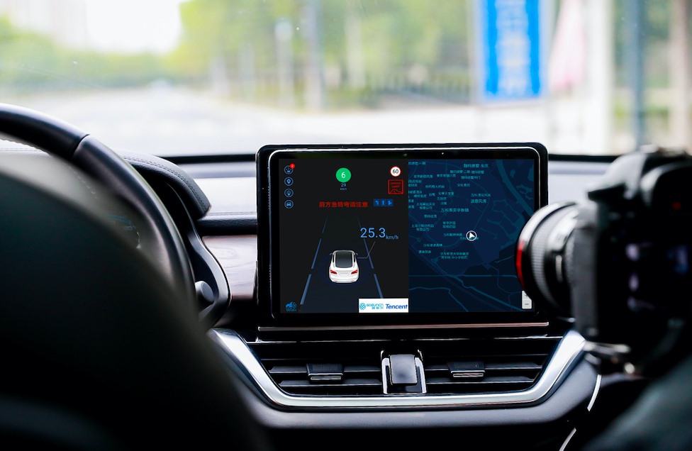 2、我昨天认识一个男朋友这里面之后**晚上又来看我嗯在车上坐了一下然后了我的