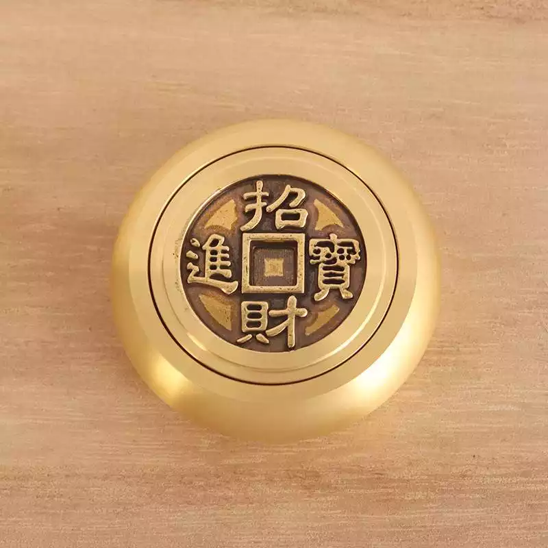 4、在KTV上班应该叫个什么名字 女的