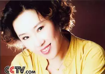 4、加代的老婆张静是哪个演员