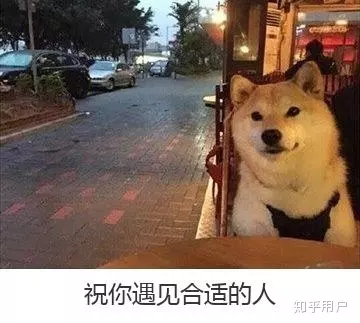 4、处女座男生老是看我但却不跟我说话,我偶尔想跟他搭搭话,他就会理理头发,看我一眼,又把目光收回