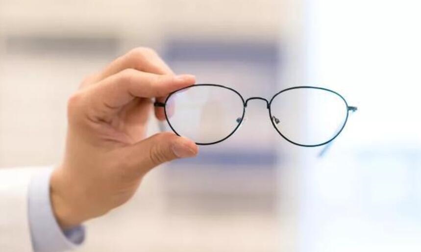 2、高度近视不能做近视眼