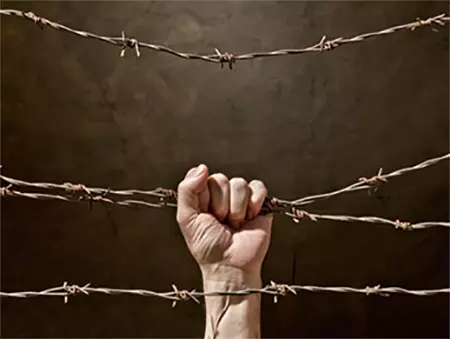 3、老人病的快不行了，怎么样能让他别受罪了，早点去世