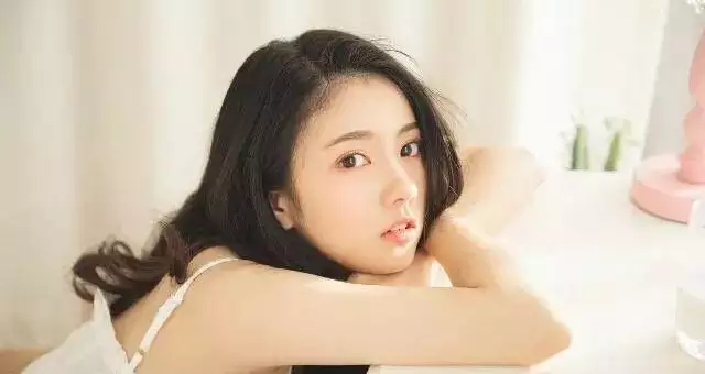 4、已婚男人喜欢你但又克制距离