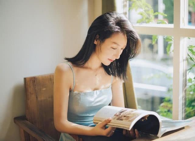 2、一个不爱你的男人他会亲的下？？？