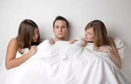 4、射手男和天秤女发生婚外情该怎么办