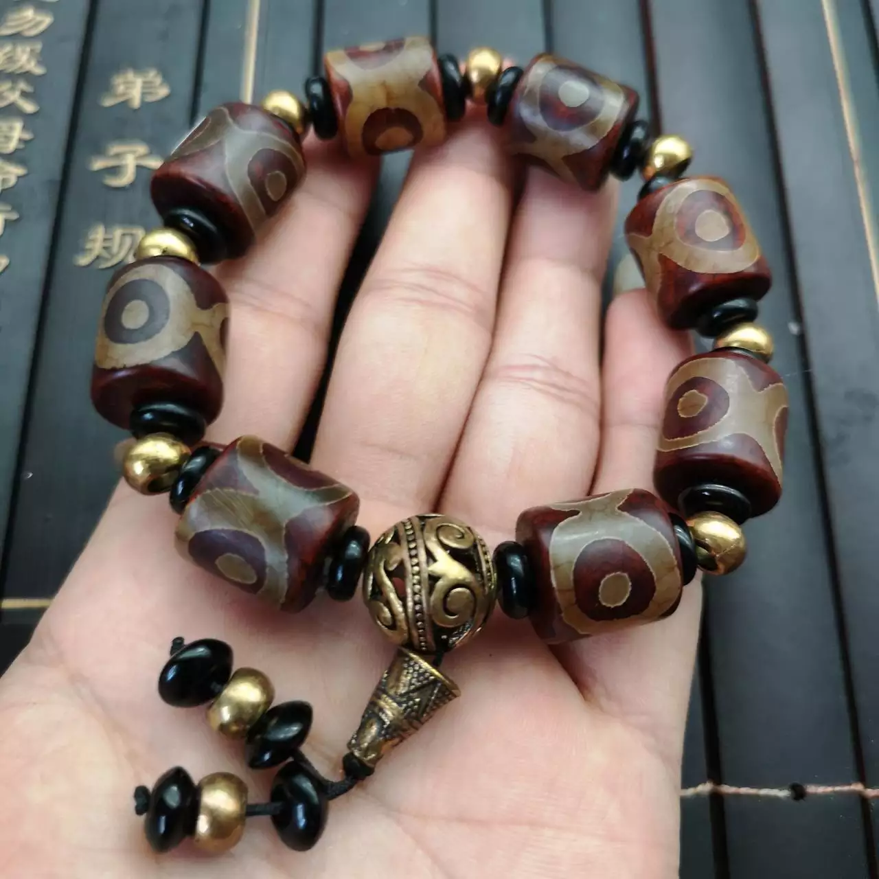 3、天珠和六眼天珠能不能一起戴？