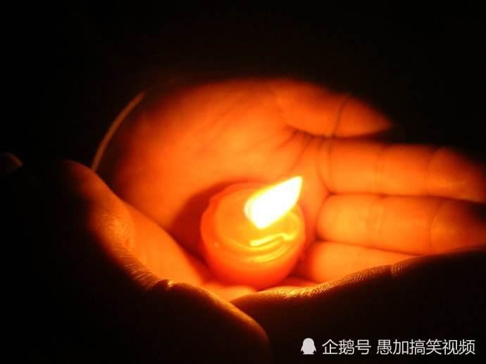 2、梦到活着的爷爷去世了