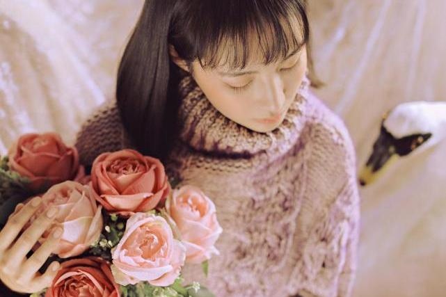 2、一个男人深深爱上你的几种表现，你知道吗？