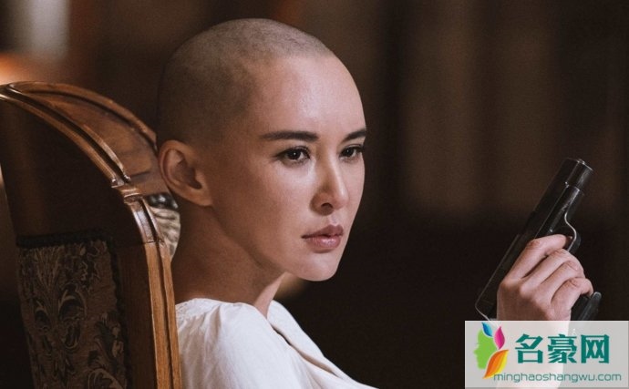 1、“圈中预言家”莫小棋，她曾说赵丽颖和冯绍峰必离婚，她还有哪些惊人预言？