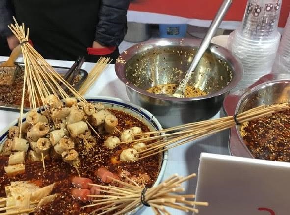 2、一人摆摊的小吃有哪些?