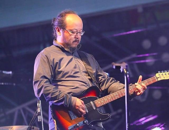 2、如何评价窦唯的唱功?