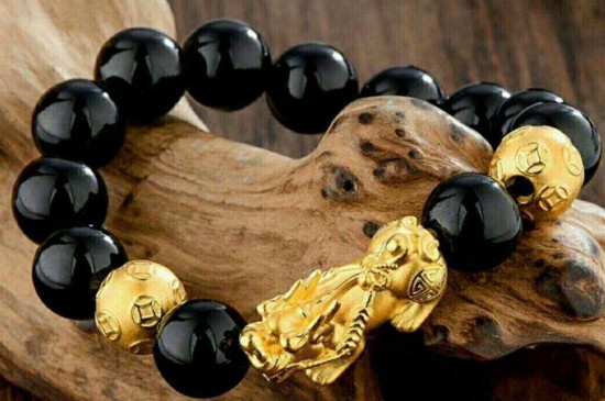 2、貔貅达人请进 为什么我戴了貔貅反而运气不是特别好呢？——自从被人摸了后求解答