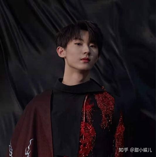 2、马嘉祺喜欢短头发还是长头发？