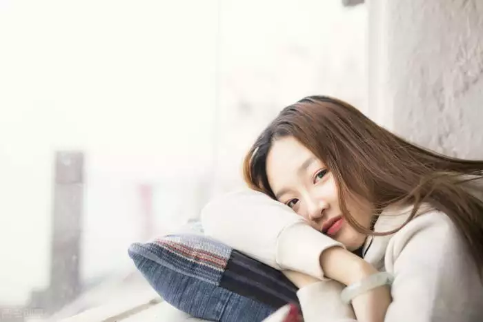 3、水瓶座的人是否轻易和别人？