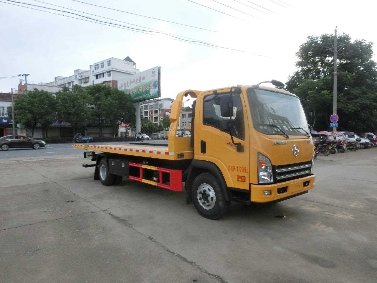 2、我还有1个月就从行忌神大运变成行用神大运，是不是大运一换，运气会立即好转，逐渐好转？