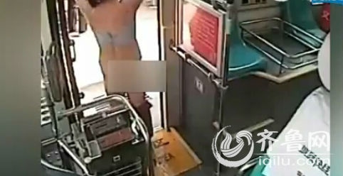 2、在饭桌脱女衣服无遮挡