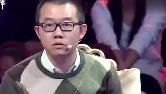 3、有人说，一个男的如果三天不主动联系你，就表示他不爱你，这话对吗