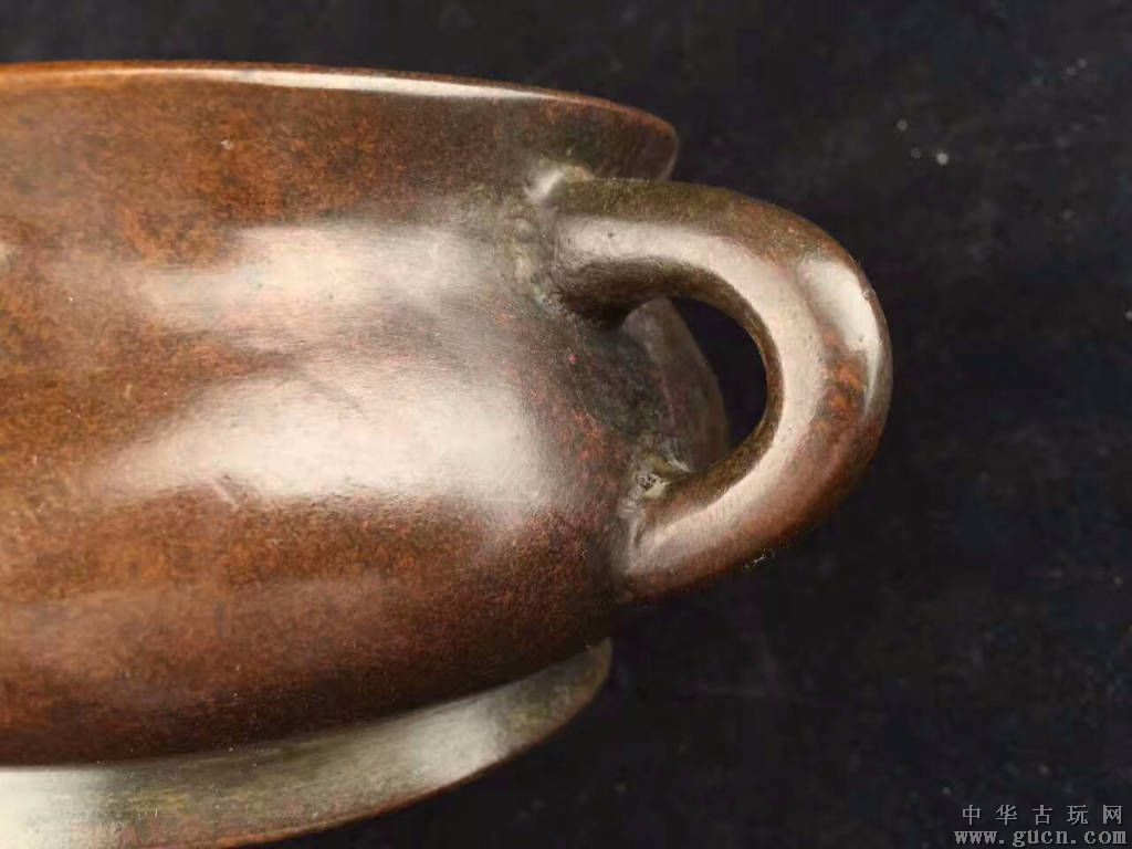 2、人八字放在香灶下面会不好吗？