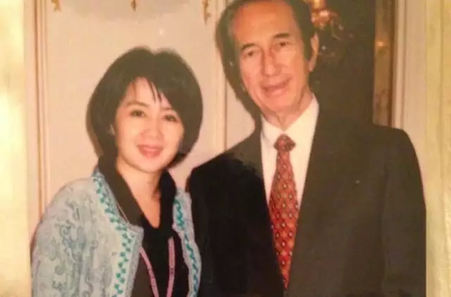 3、赌王三太年轻的时候到底有多漂亮?