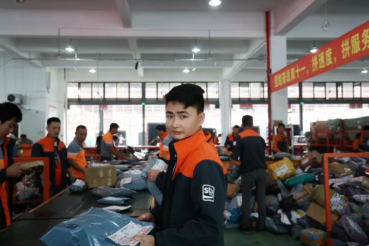 3、快递分拣员正常人能干了吗