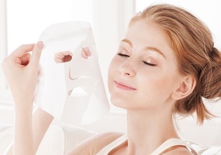 1、经常吃，能使皮肤变白的蔬菜和水果有哪些？