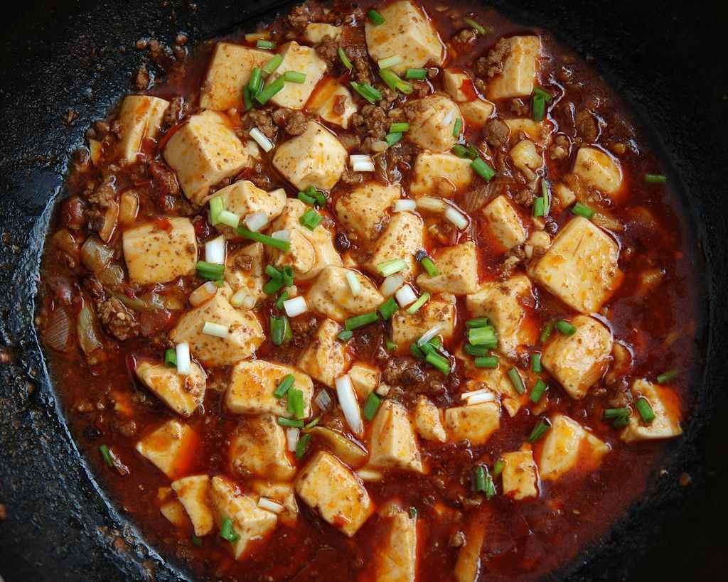 2、四川非常有名的传统名菜麻婆豆腐，正宗做法是怎样的？
