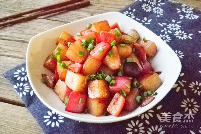 2、小红皮萝卜怎么做好吃