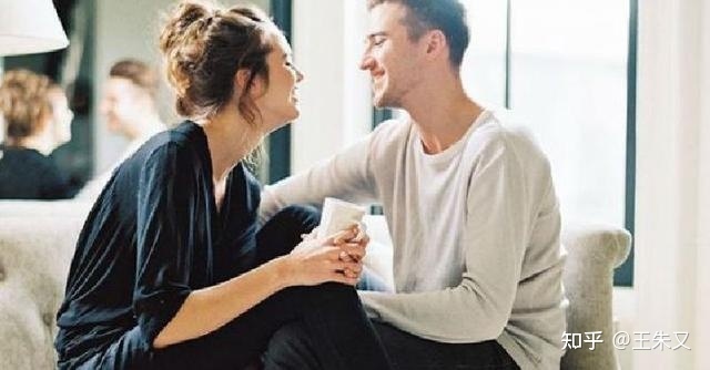 1、已婚男人喜欢一个人有哪些表现？