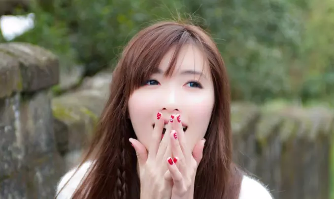 3、如果一个女生喜欢你,却故意不理你,是怎么回事?