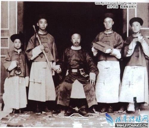 2、清朝灭亡后，爱新觉罗后代去哪了？